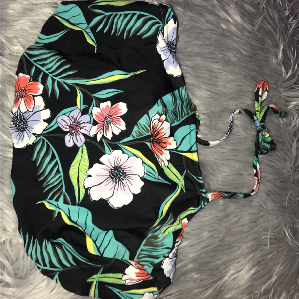 Halter swim top